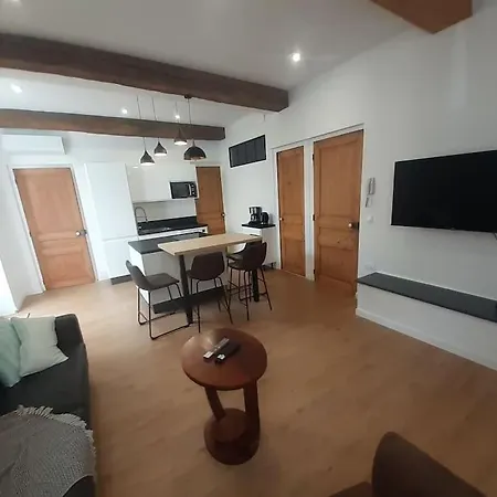 Apartment Classe 4 Etoiles - Cybele - Centre 2 Chambres, Cour Privative Et Garage