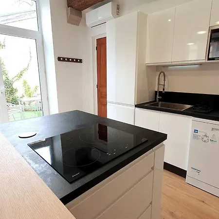 Apartment Classe 4 Etoiles - Cybele - Centre 2 Chambres, Cour Privative Et Garage