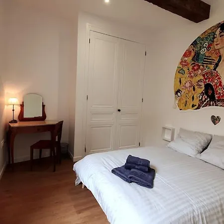 Apartment Classe 4 Etoiles - Cybele - Centre 2 Chambres, Cour Privative Et Garage Vienne (Isere)